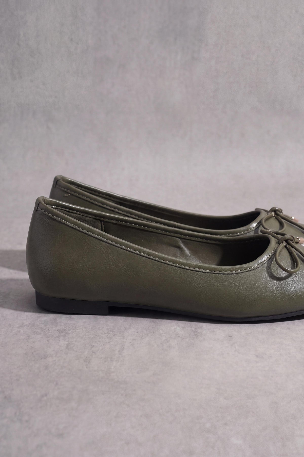 Green Loafers-1717642904