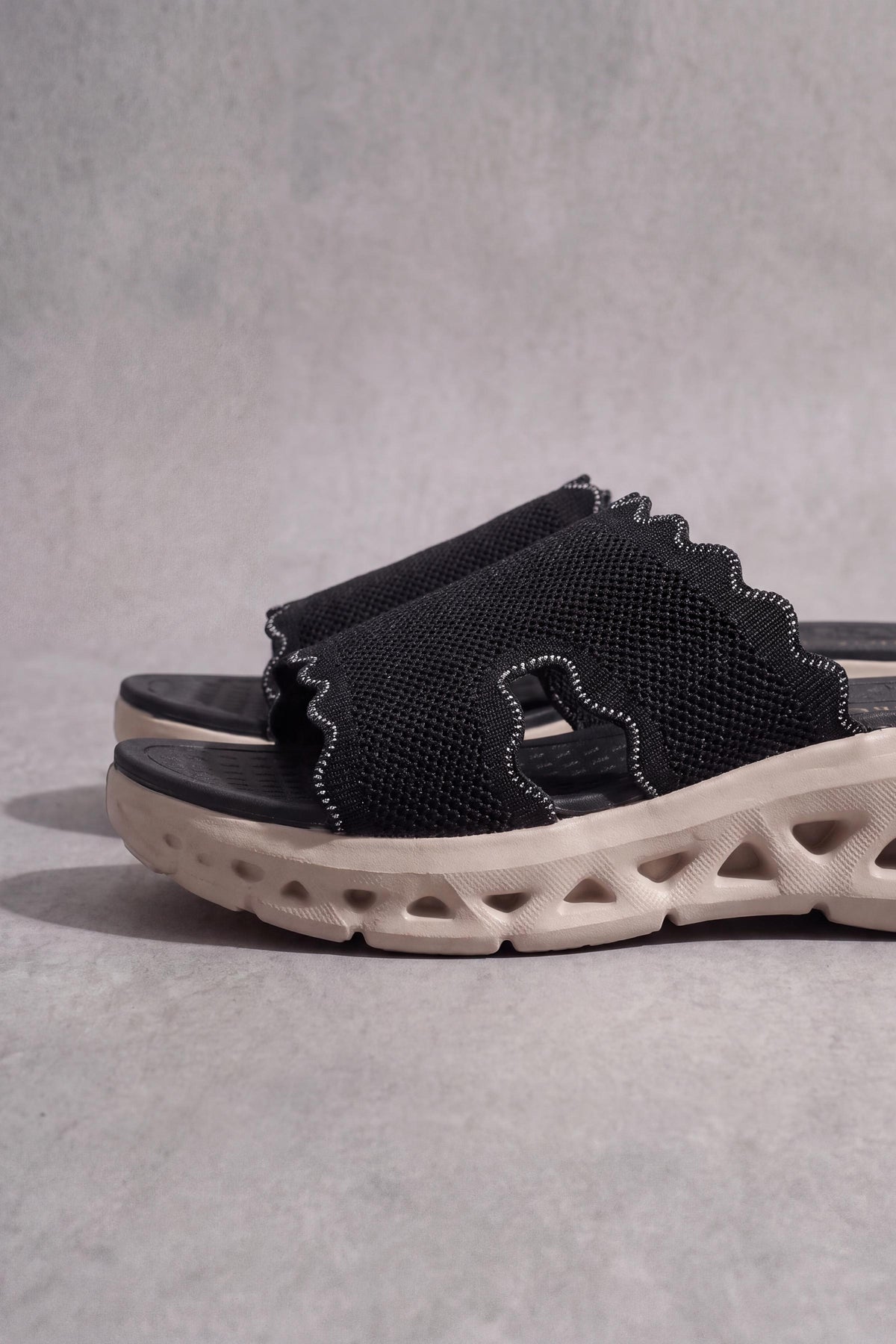Black Chappal-1717662903