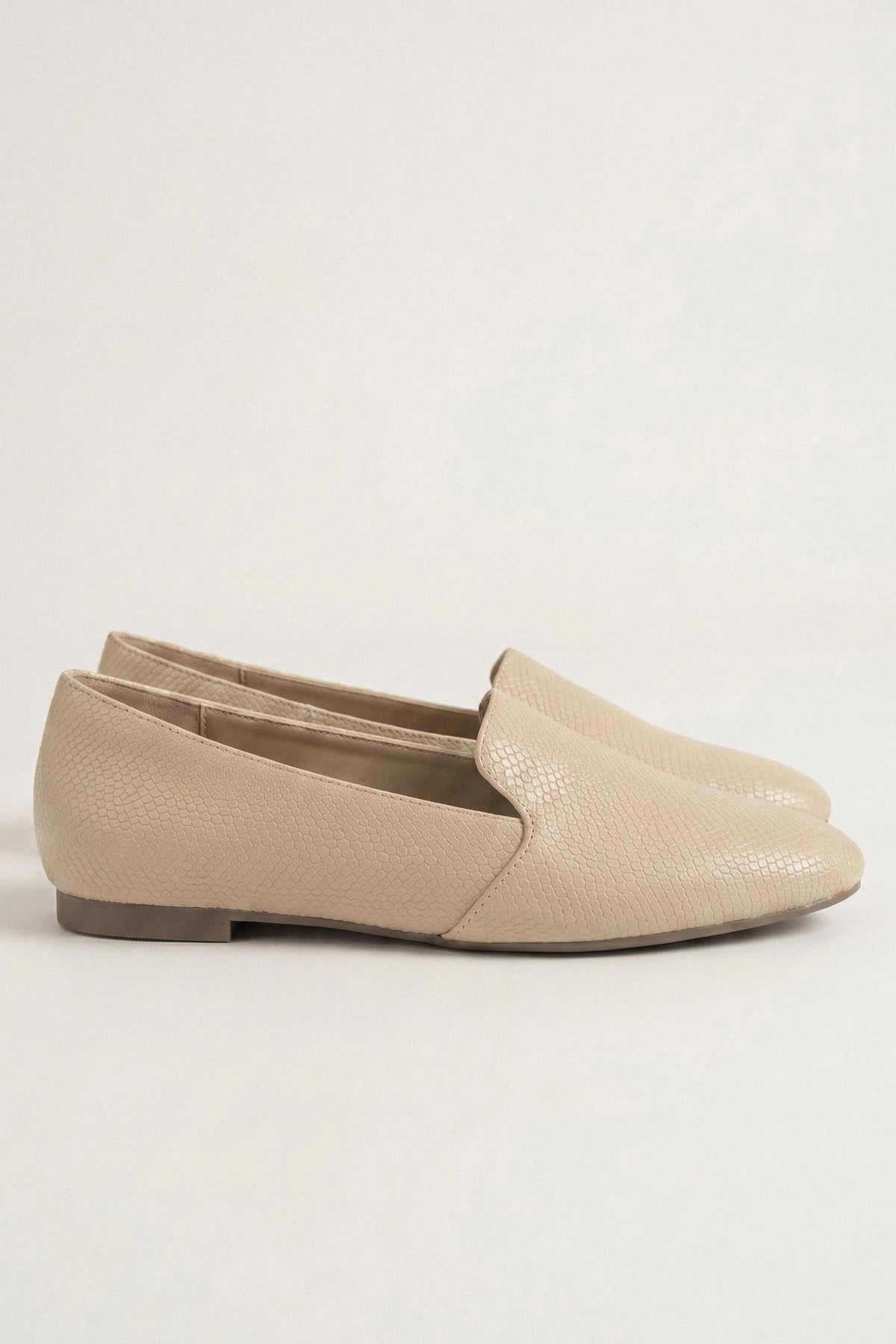 Beige Pumps-1717682918