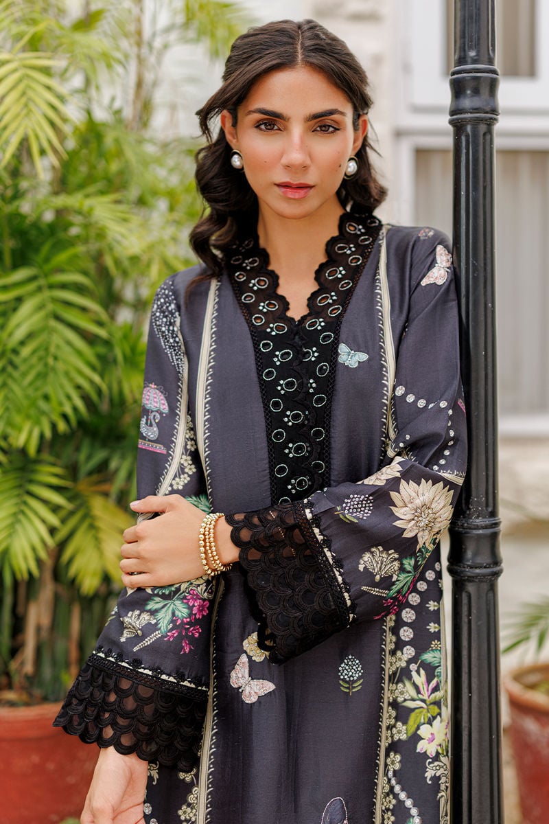 https://www.ansabjahangirstudio.com/images/thumbs/0017469_tisara-kaftan.jpeg