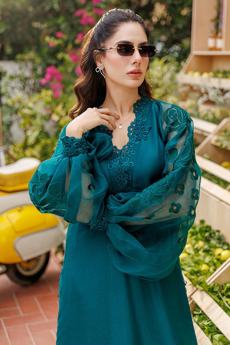 https://www.ansabjahangirstudio.com/images/thumbs/0017605_faye.jpeg