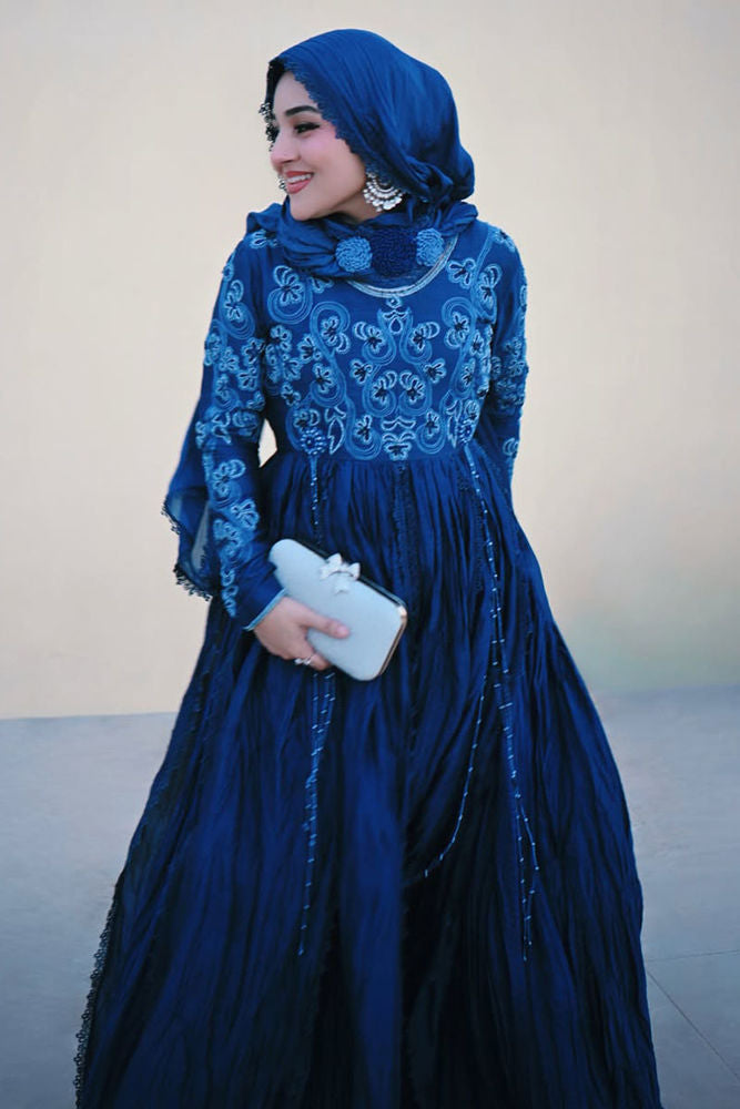 Daffy with Modern Styling | Ansab Jahangir