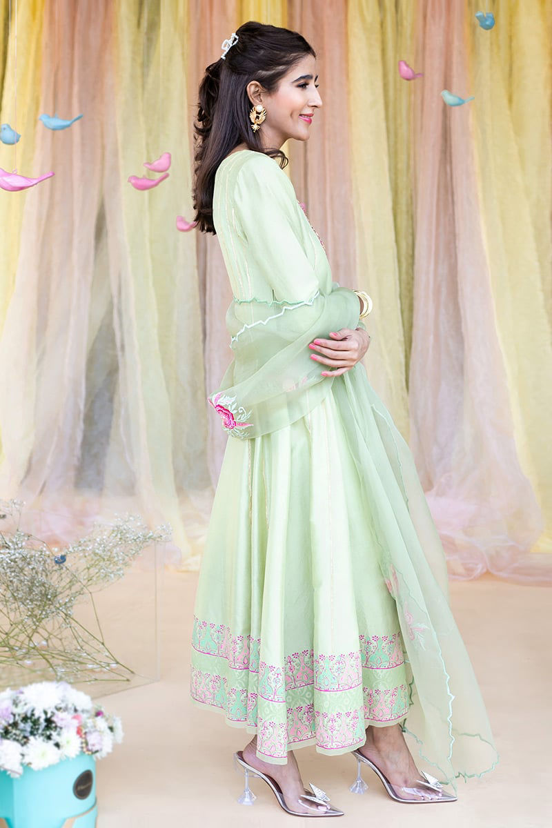 Emerie Angarkha And Pants