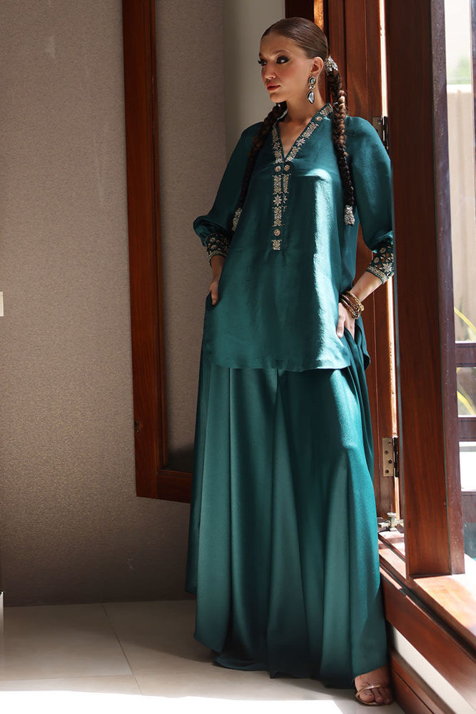 N-13 (Shimmer Fall Silk flare pants)