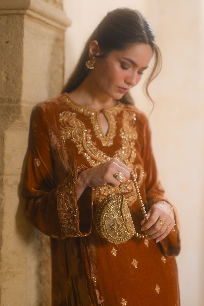 Gulnoor Kaftan