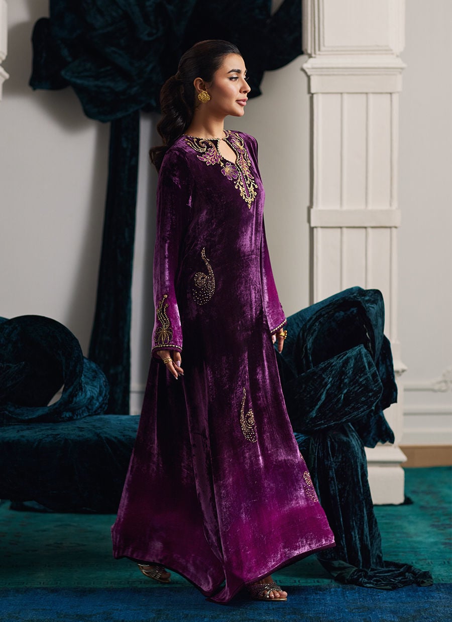 https://www.farahtalibaziz.com.pk/images/thumbs/0021083_nia-ombre-velvet-kaftan-with-pants-and-dupatta.jpeg