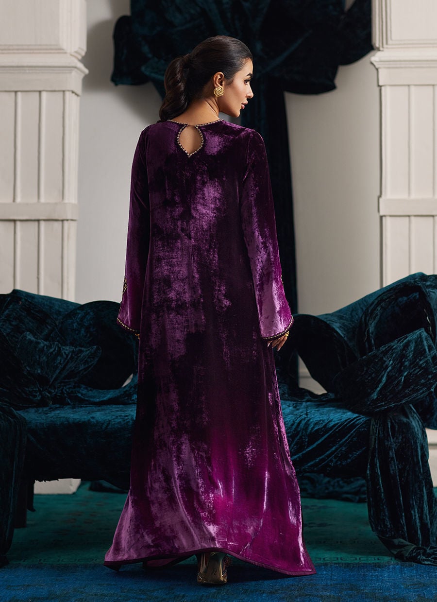 https://www.farahtalibaziz.com.pk/images/thumbs/0021088_nia-ombre-velvet-kaftan-with-pants-and-dupatta.jpeg