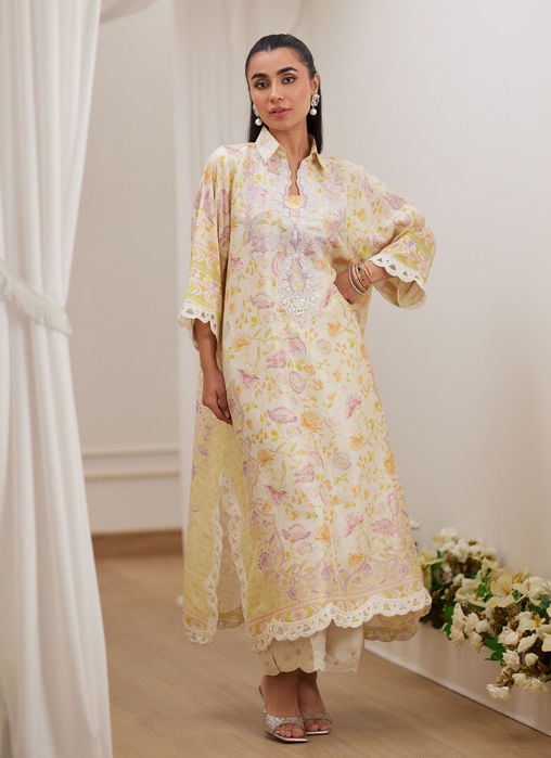 Kyma Blush Organza Jacket And Dupatta