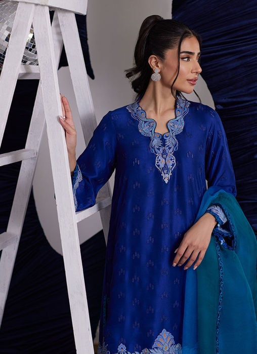 Ediz Scarlet Shirt And Dupatta