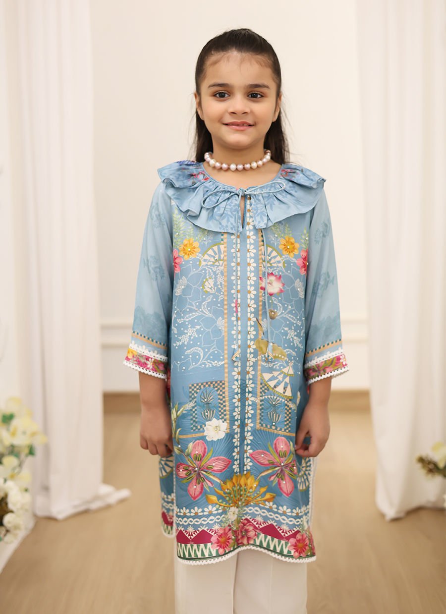 Carla Blossom With Pants