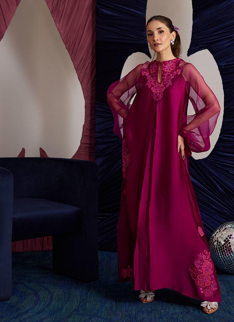 https://www.farahtalibaziz.com.pk/images/thumbs/0023006_peri-magenta-shirt.jpeg