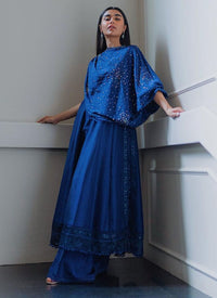 https://www.farahtalibaziz.com.pk/images/thumbs/0023819_sona-rafique-in-zennie-panelled-shirt.jpeg