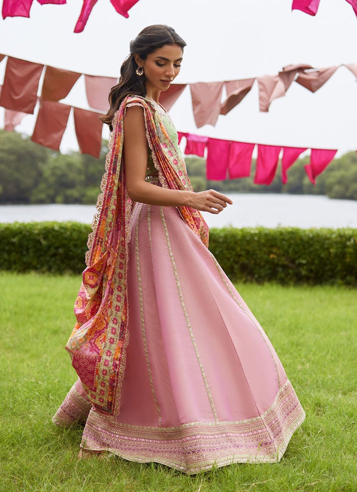 Mayna Festive Luxe Pret