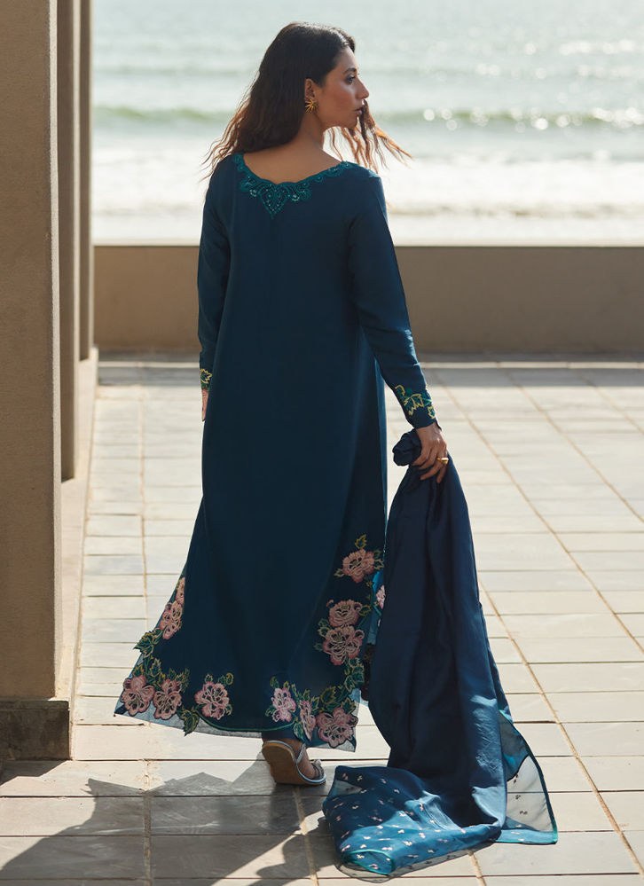 Laani - The Kaftan Edit
