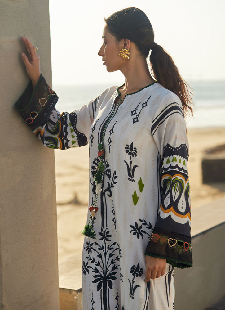 Laani - The Kaftan Edit