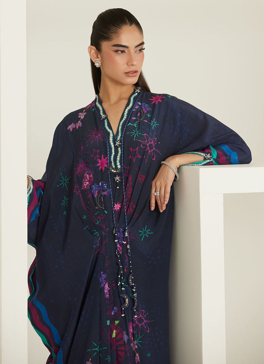 https://www.farahtalibaziz.com.pk/images/thumbs/0029165_shona-kaftan_1200.jpeg