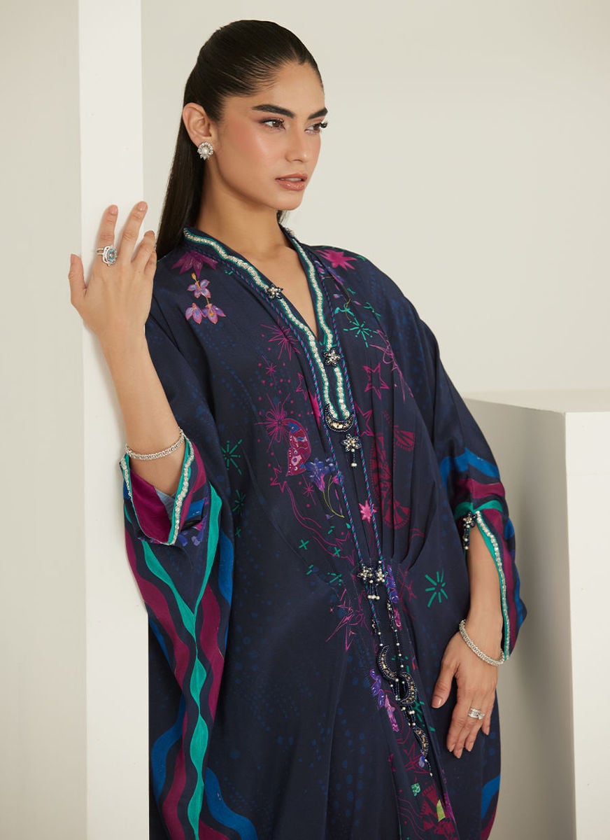 https://www.farahtalibaziz.com.pk/images/thumbs/0029167_shona-kaftan_1200.jpeg