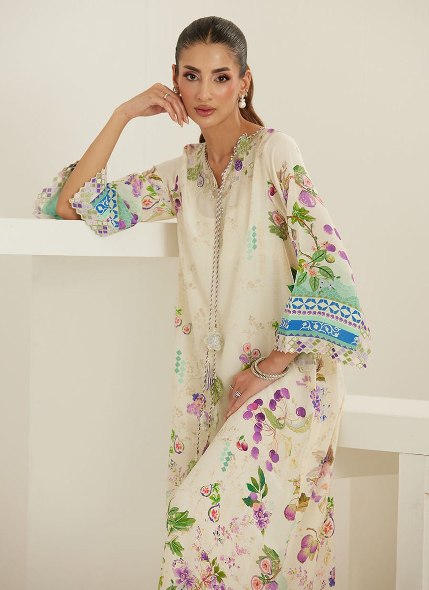 https://www.farahtalibaziz.com.pk/images/thumbs/0029282_kirstine-kaftan_1200.jpeg