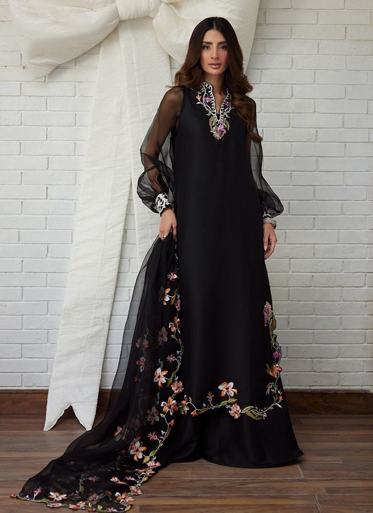 Tara Luxe'26