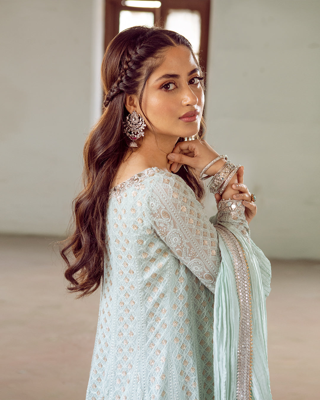 faiza-saqlain-pool-39861919