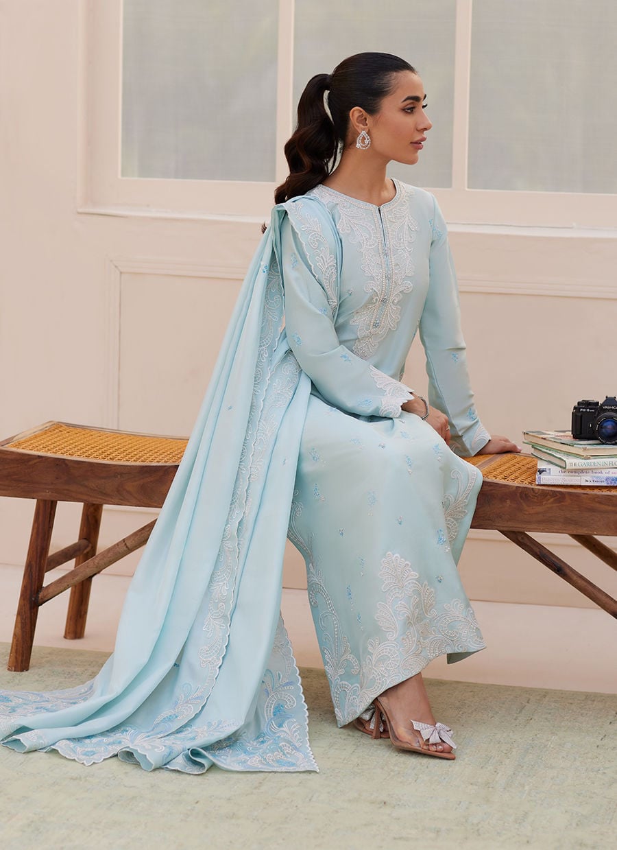 https://www.farahtalibaziz.com.pk/images/thumbs/0030598_carla-powder-blue-shirt-and-dupatta.jpeg