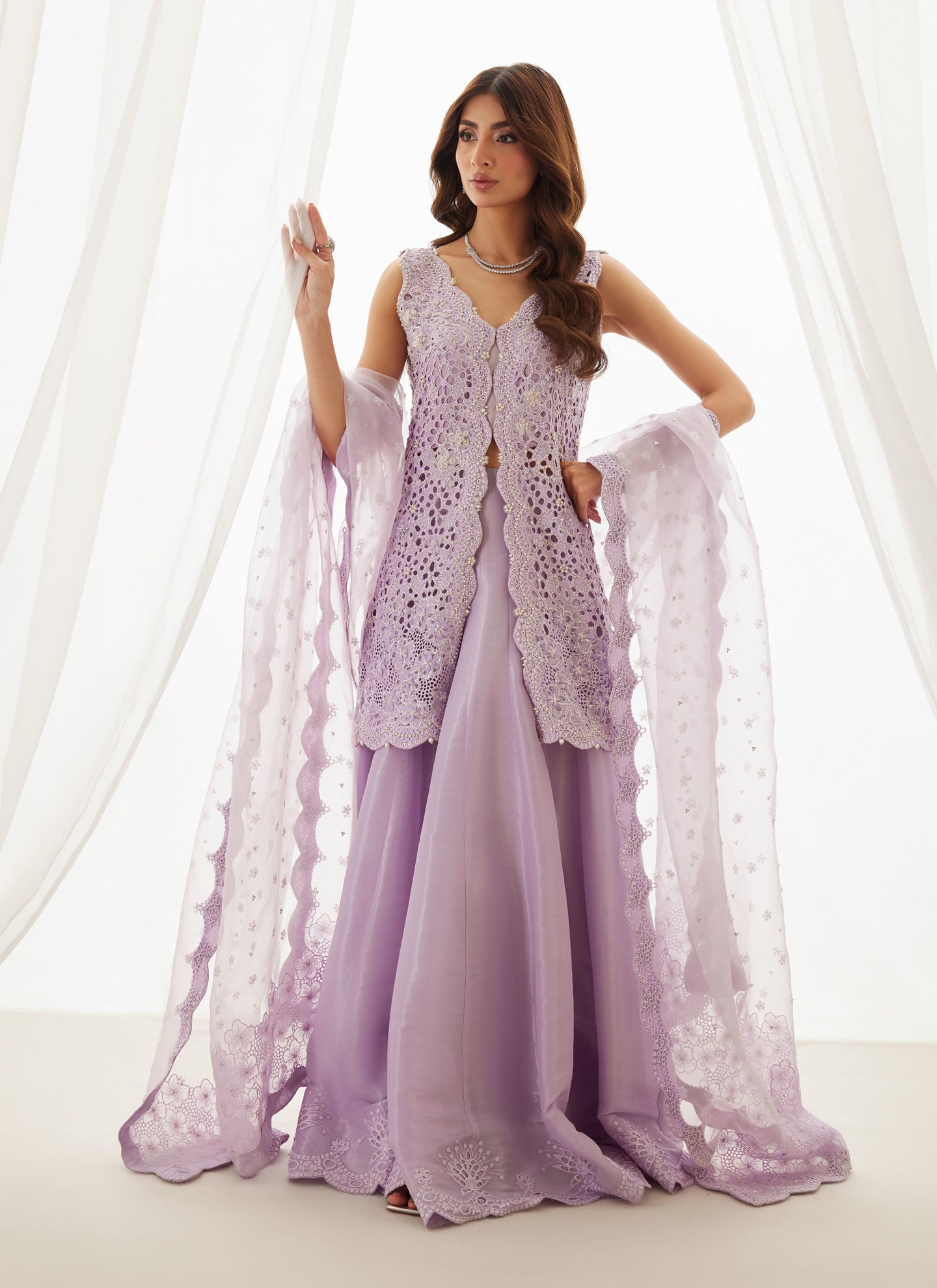 https://www.farahtalibaziz.com.pk/images/thumbs/0030650_lumi-lavender-shirt-lehenga-and-dupatta.jpeg