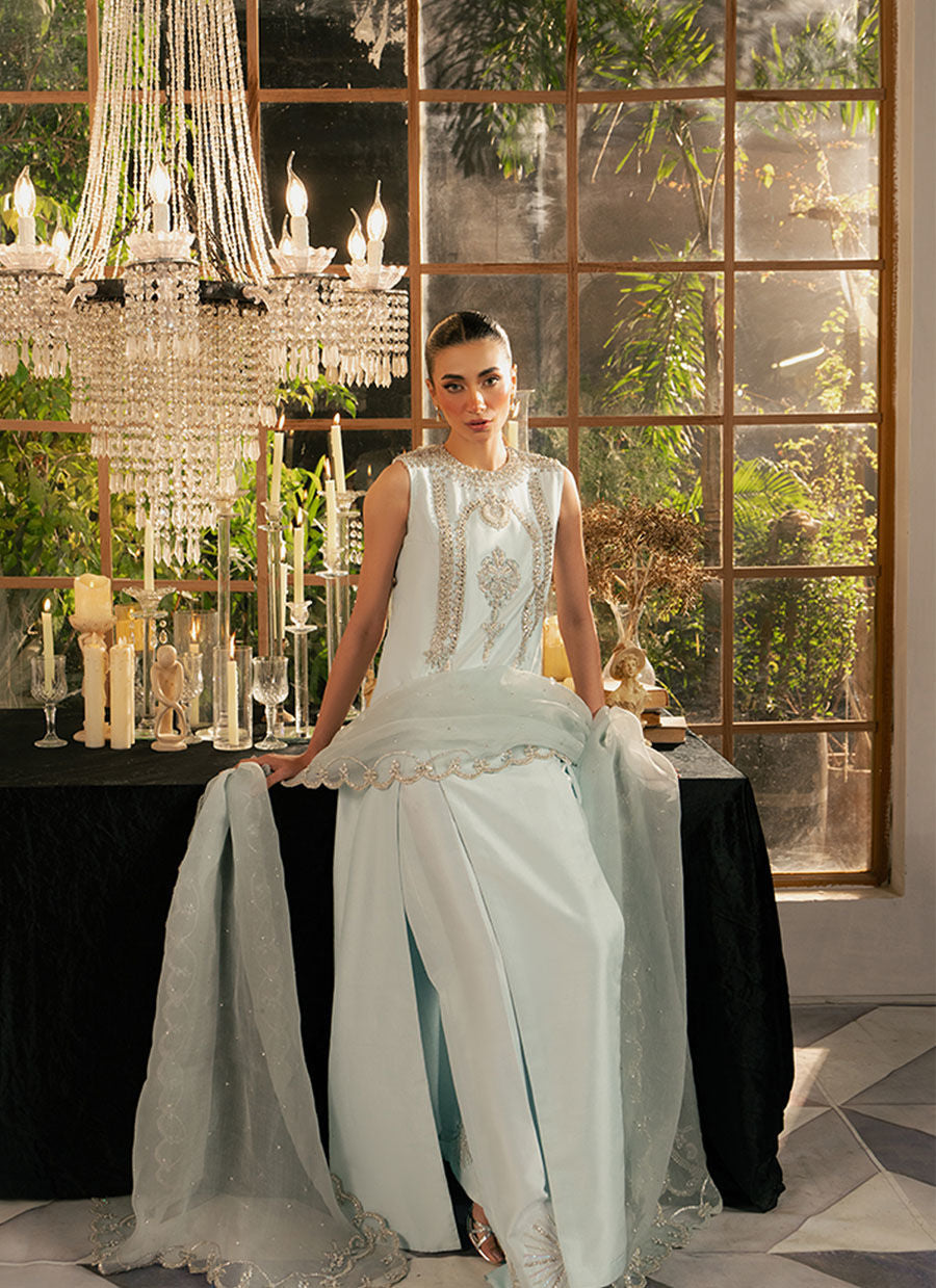 Khakaa – Icelis Style