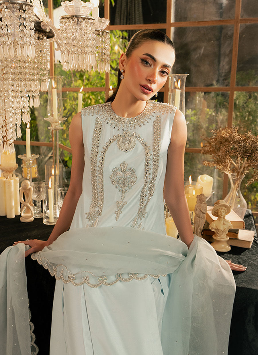 Khakaa – Icelis Style