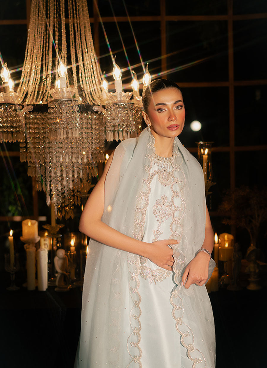 Khakaa – Icelis Style