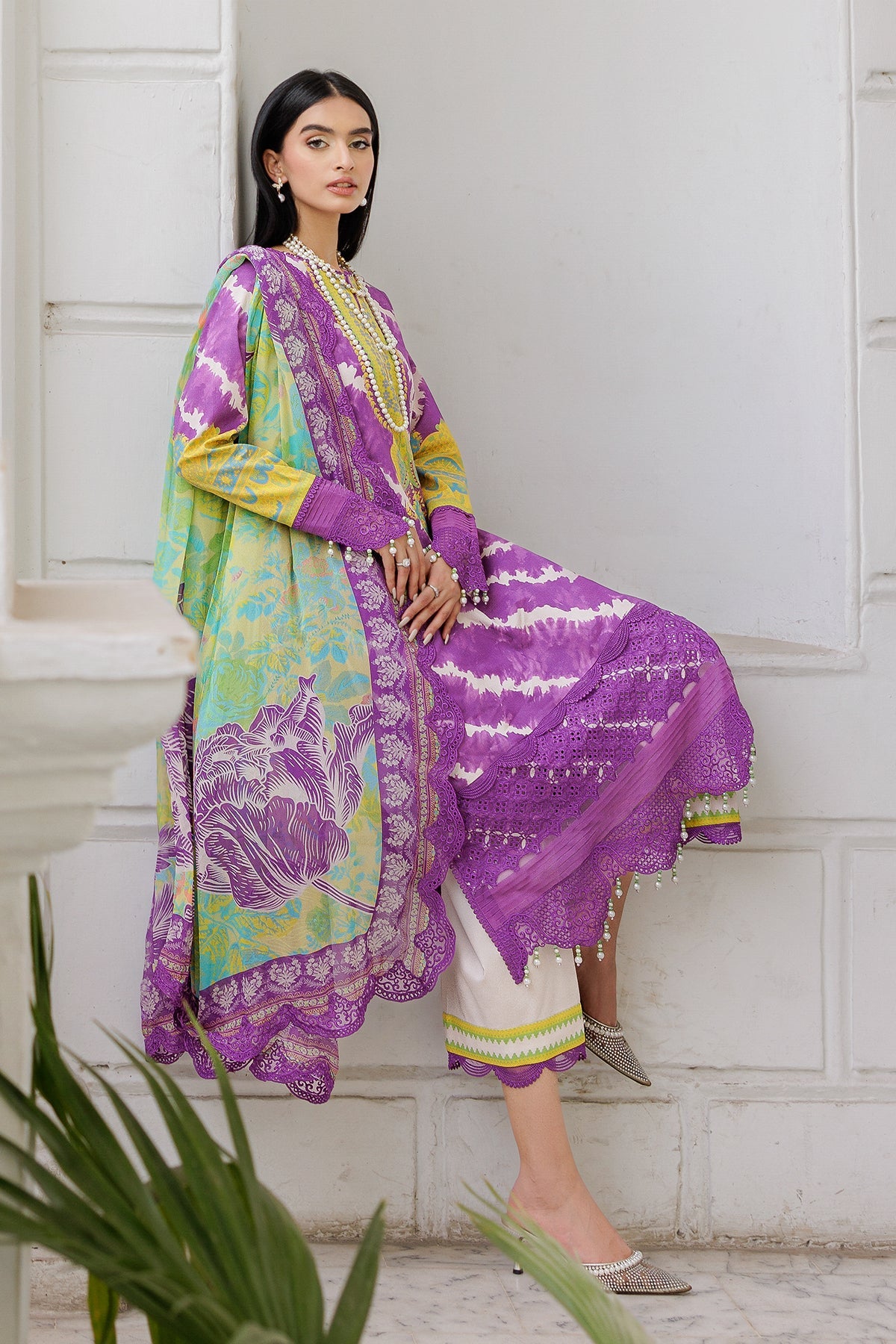 3-PC Unstitched Embroidered Lawn Collection AG6-05 A