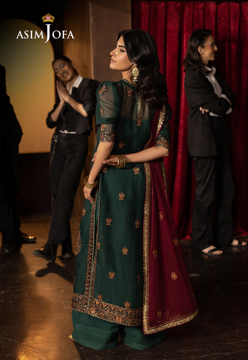 https://cdn.shopify.com/s/files/1/0690/7320/7593/files/005A2853.jpg?v=1746603151