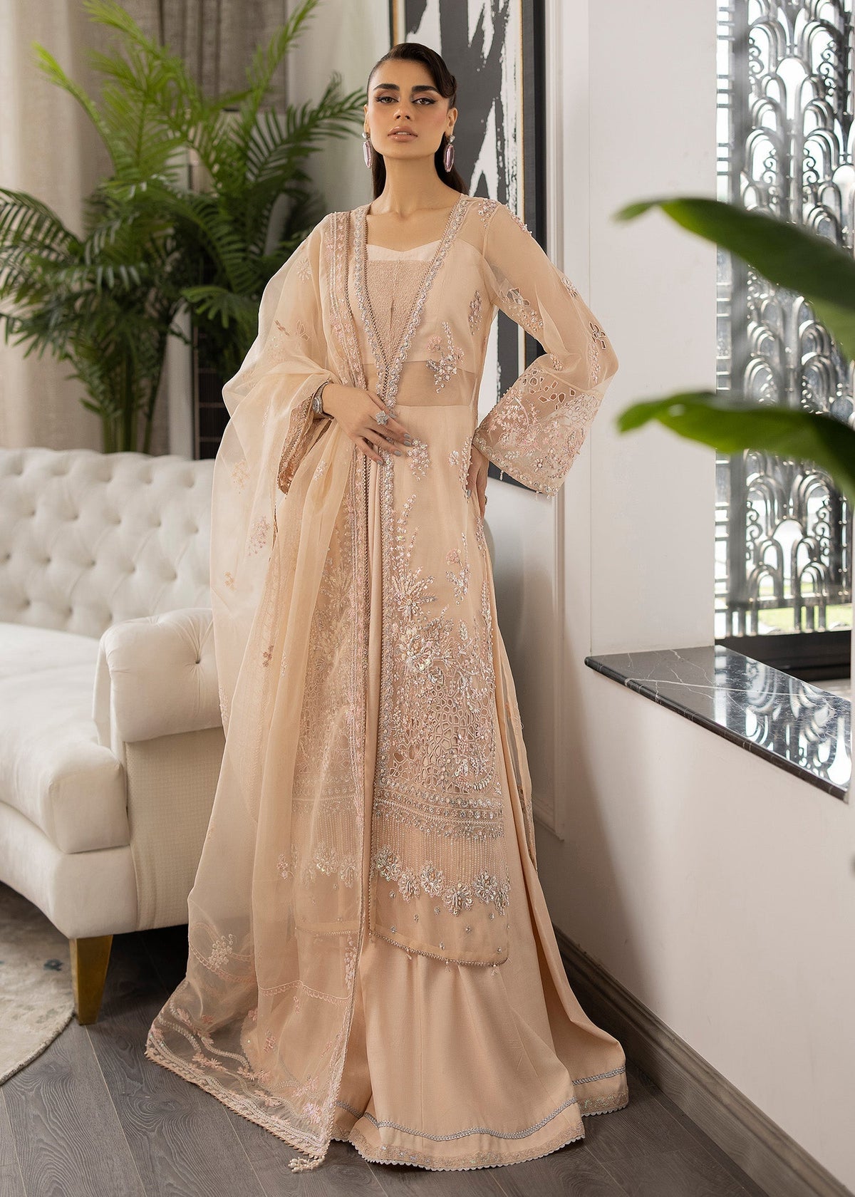 Farida Hasan – Peach Blossom Style