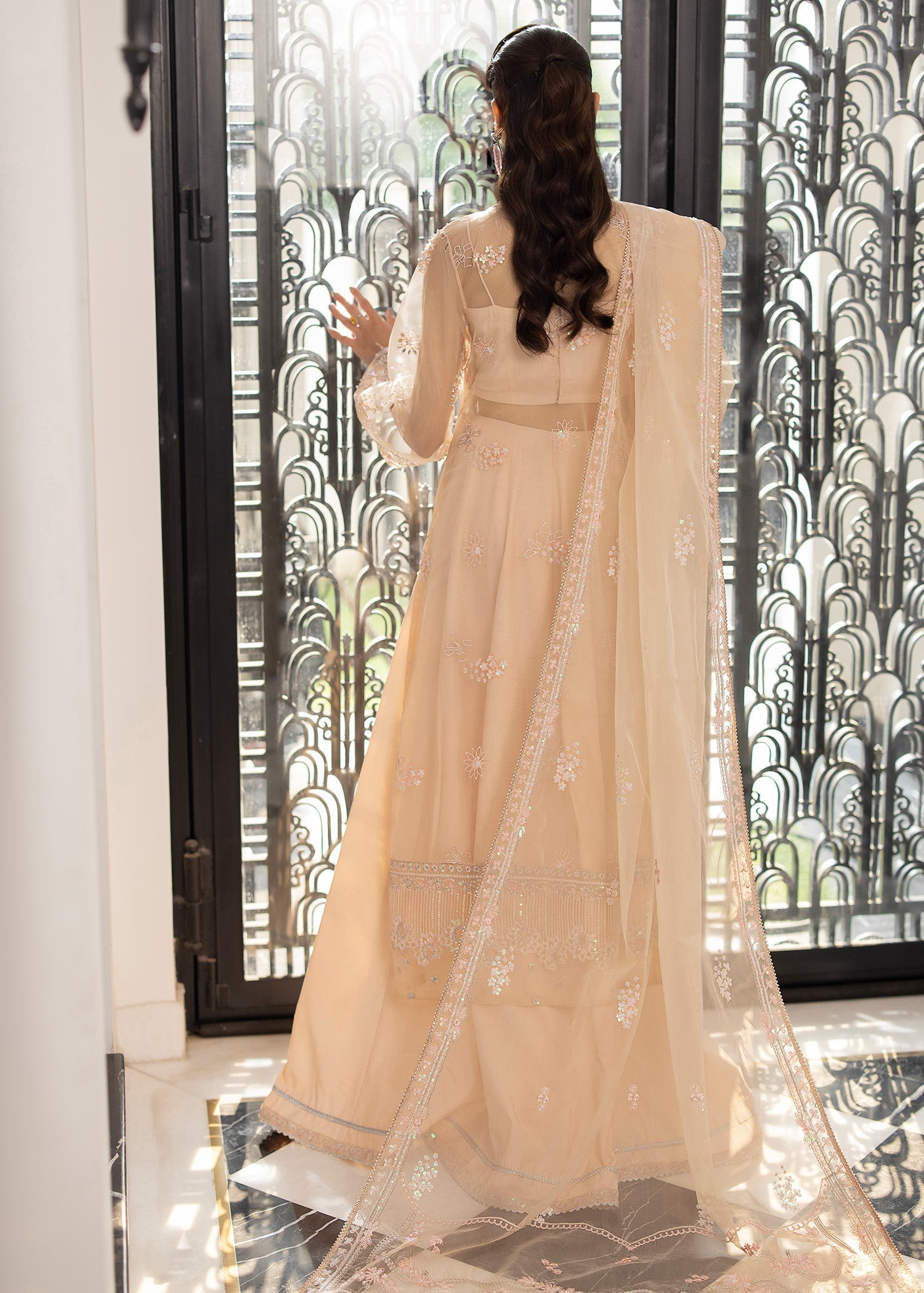 Farida Hasan – Peach Blossom Style