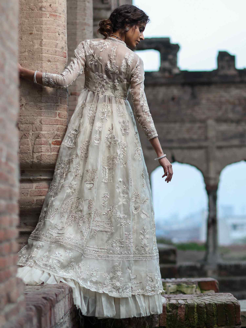SUFI &amp; LEHENGA