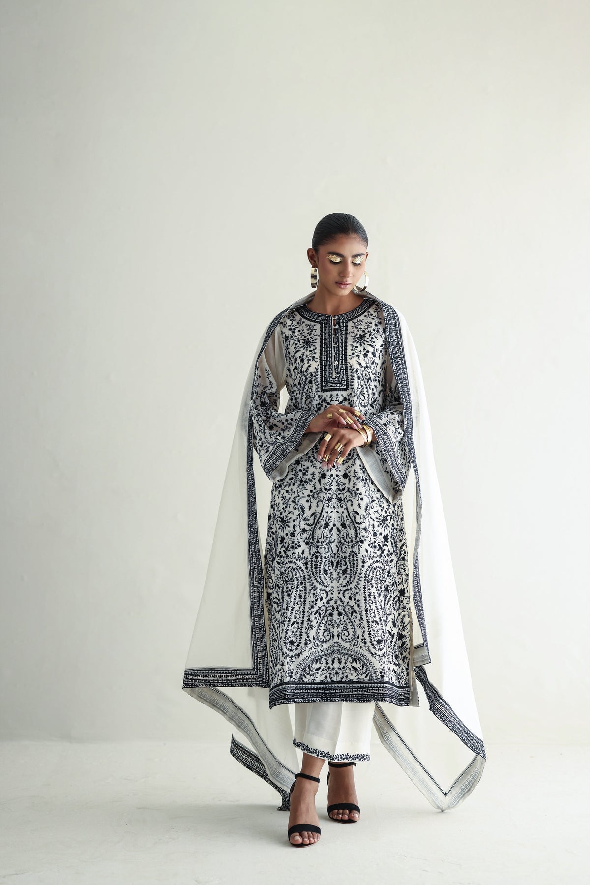 Dupatta for Kalga shirt