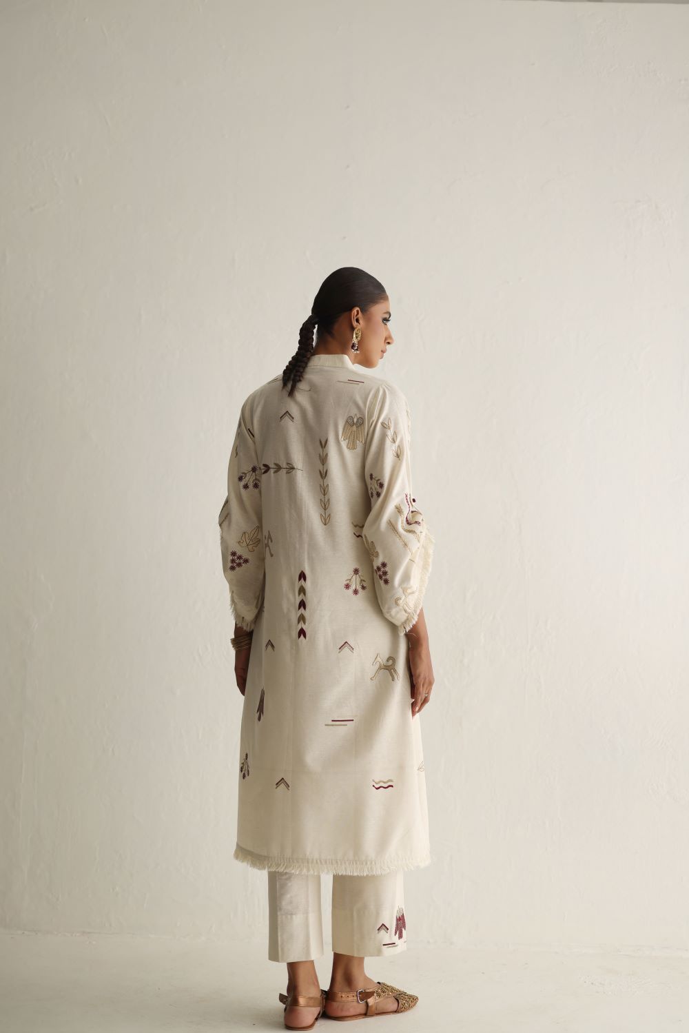 Eagle - Off White - R.Karandi