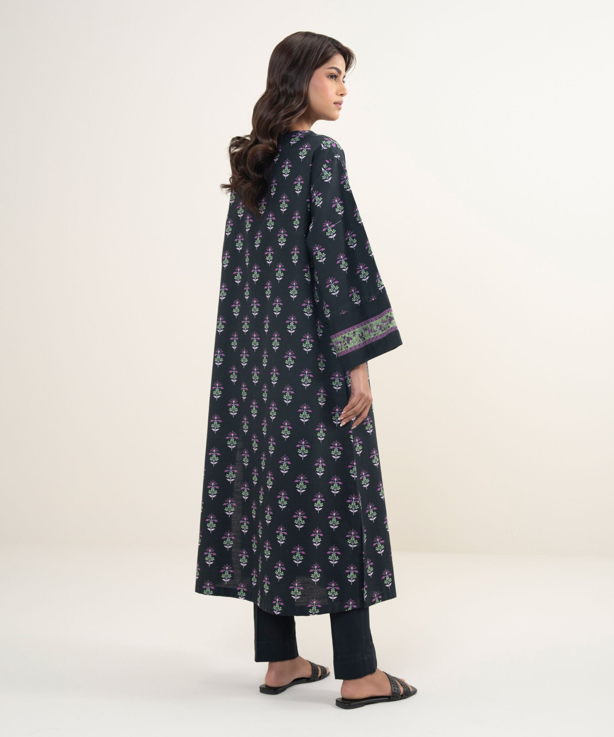 2 Piece - Printed Arabic Khaddar Suit