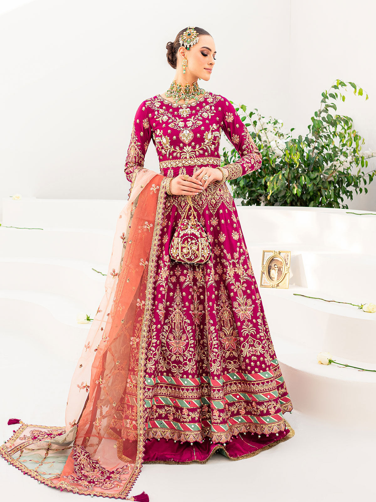 Gulaal – Satrangi 01 Style