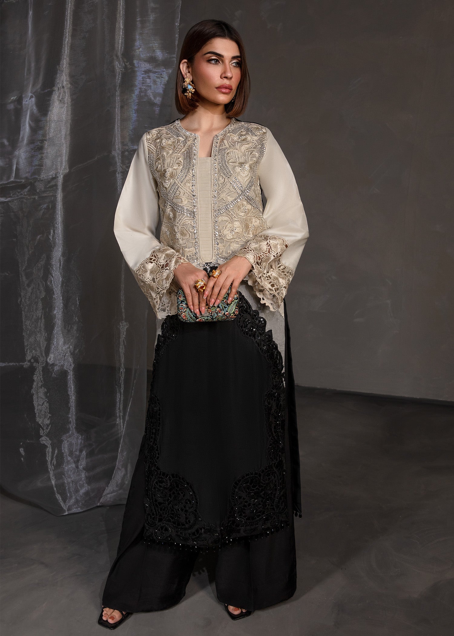 Saira Shakira