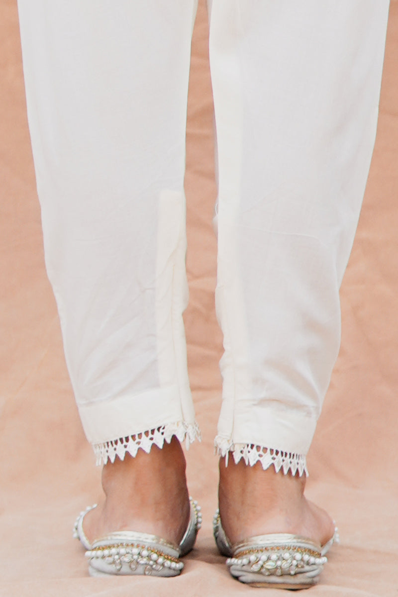 LACY TAPERED-3