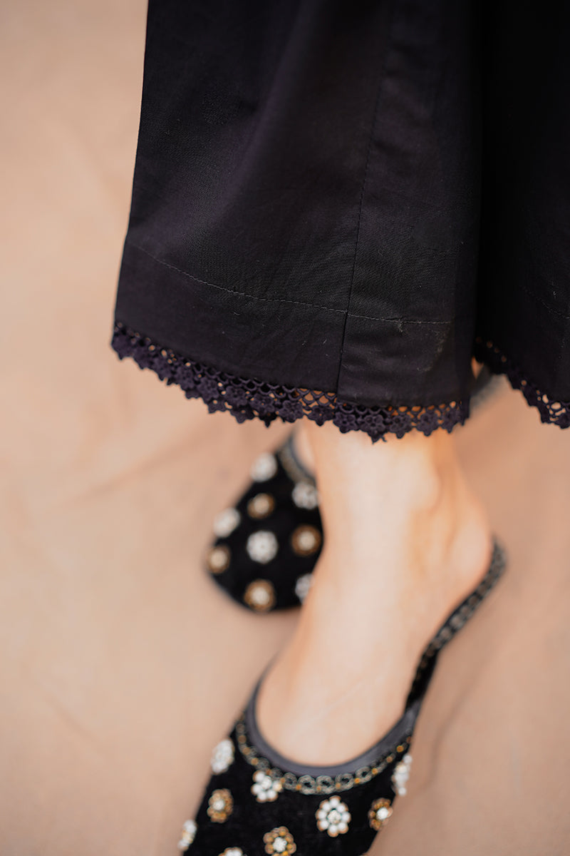 LACE TROUSER 2