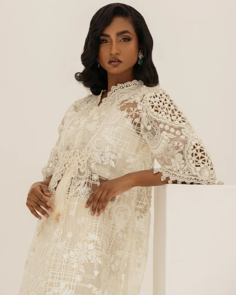 Nyra (Ivory)