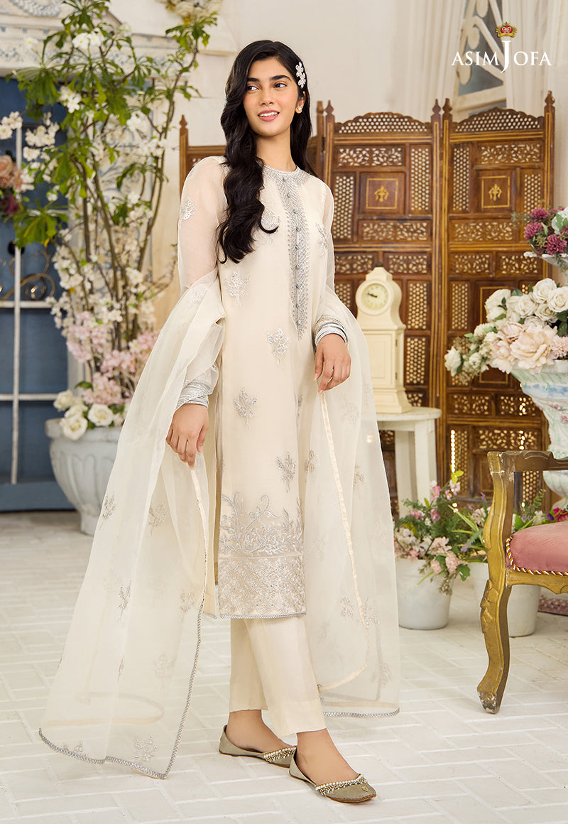 https://cdn.shopify.com/s/files/1/0690/7320/7593/products/015A2773.jpg?v=1748668763