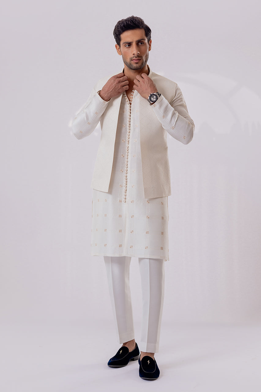 https://cdn.shopify.com/s/files/1/0588/3661/5221/products/015A6879.jpg?v=1754988032