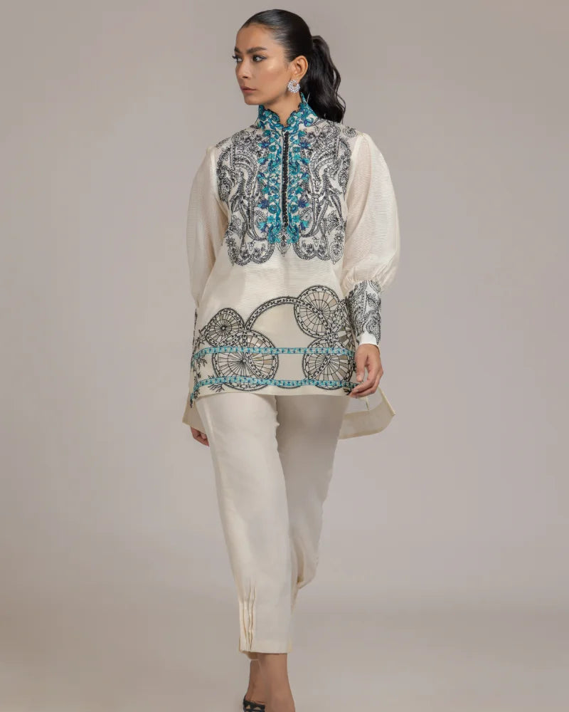 Soha Monochrome - Peacock Top