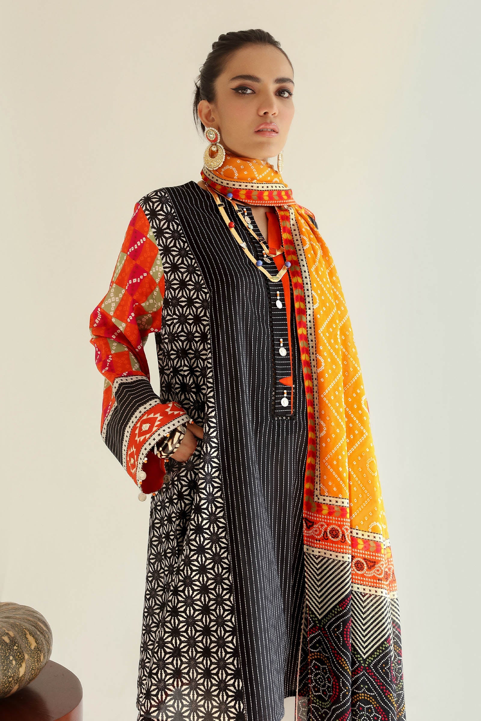 https://cdn.shopify.com/s/files/1/0081/0283/8329/products/01_0003_1O9A8004.jpg?v=1677058966