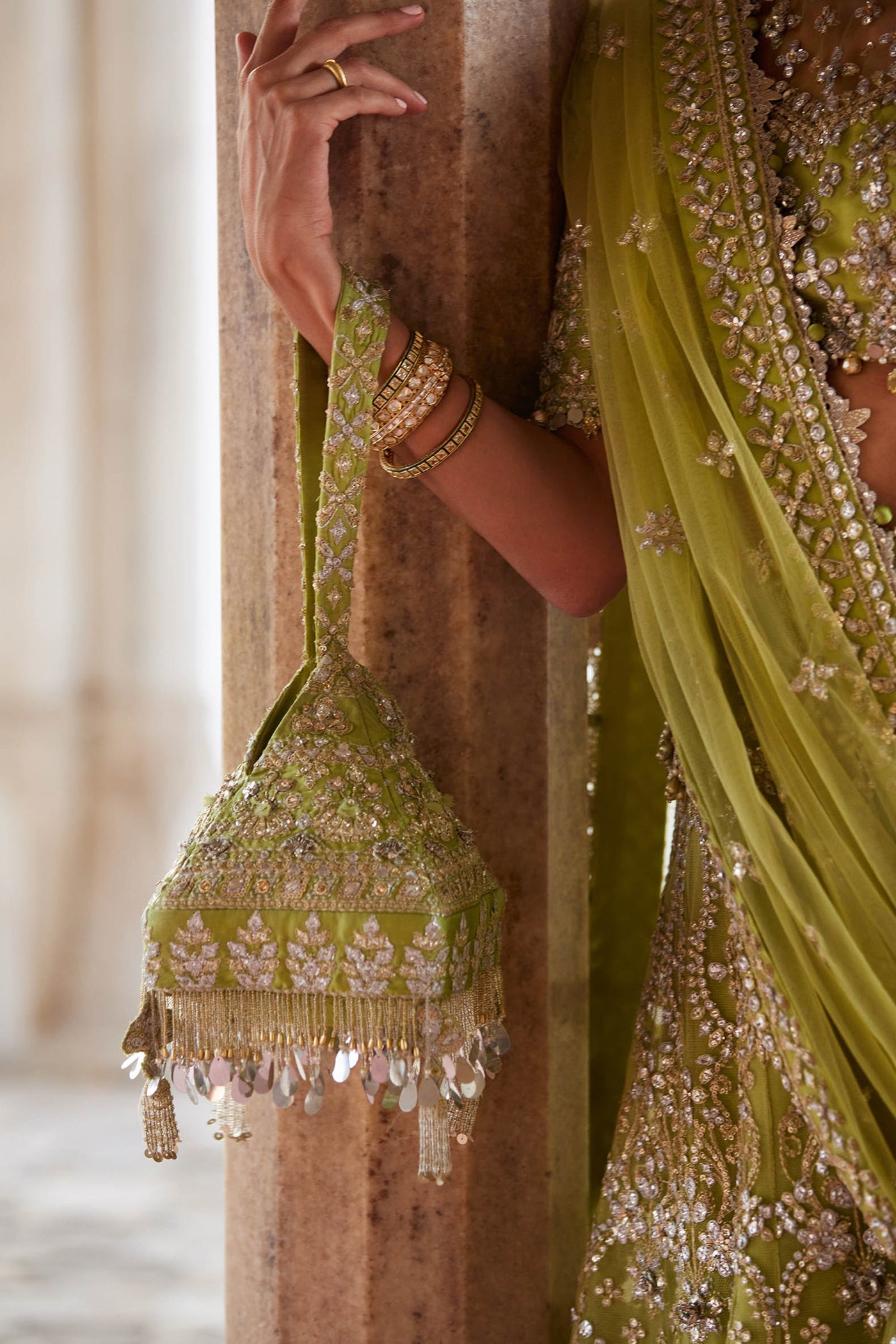 NOORE SITARA (ZC25-01)