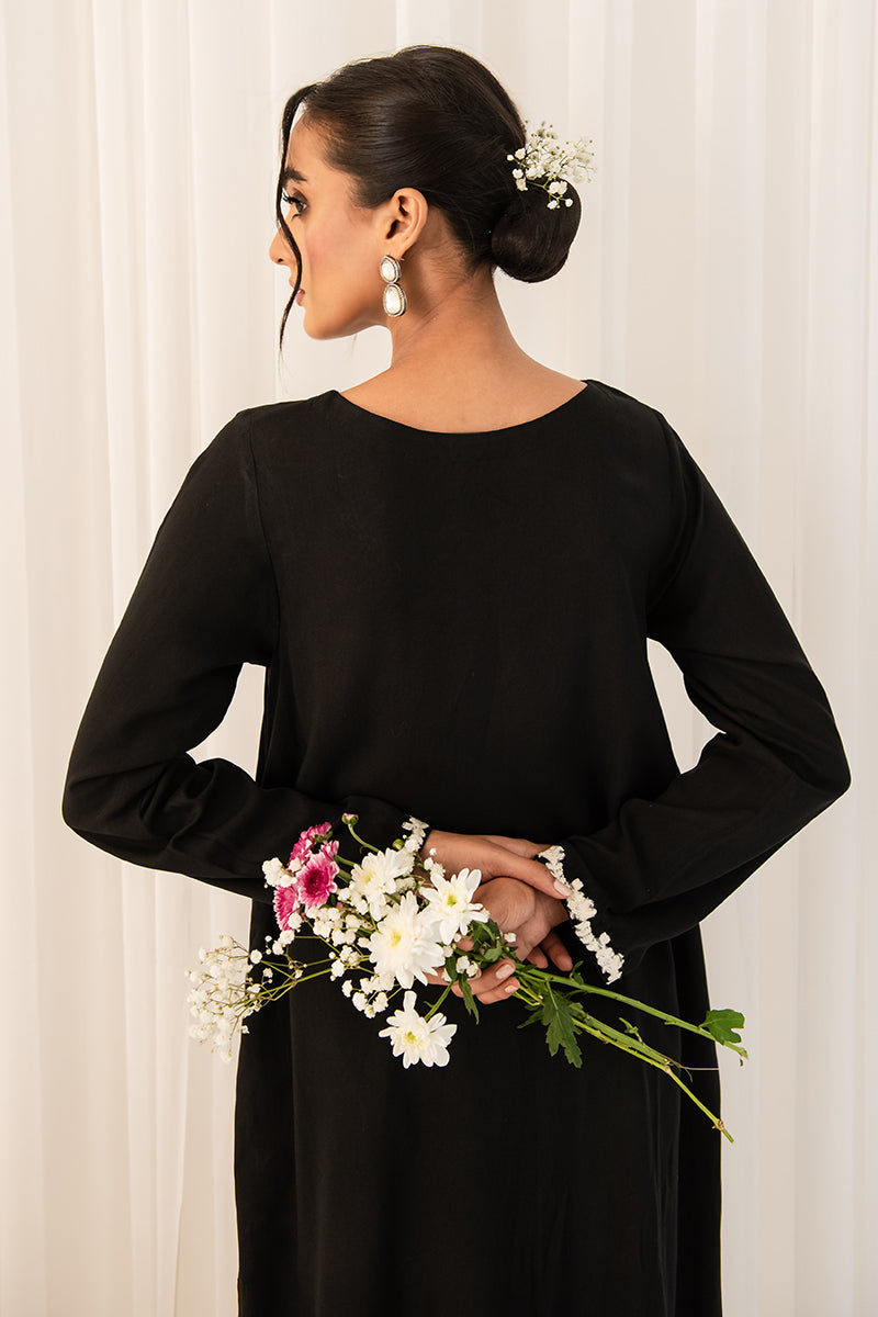 https://cdn.shopify.com/s/files/1/0178/4492/8612/files/0223RTWEMLBAS0107_4.jpg?v=1694692806