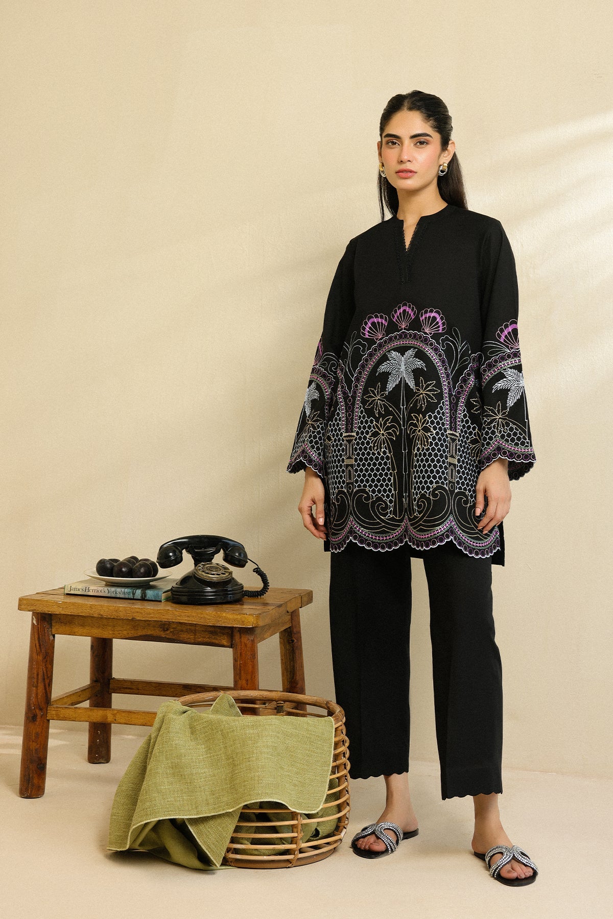 https://cdn.shopify.com/s/files/1/0704/5916/2937/files/022A0823_a5a0395f-d9b3-45ba-bcdb-4a817619d74a.jpg?v=1755855656