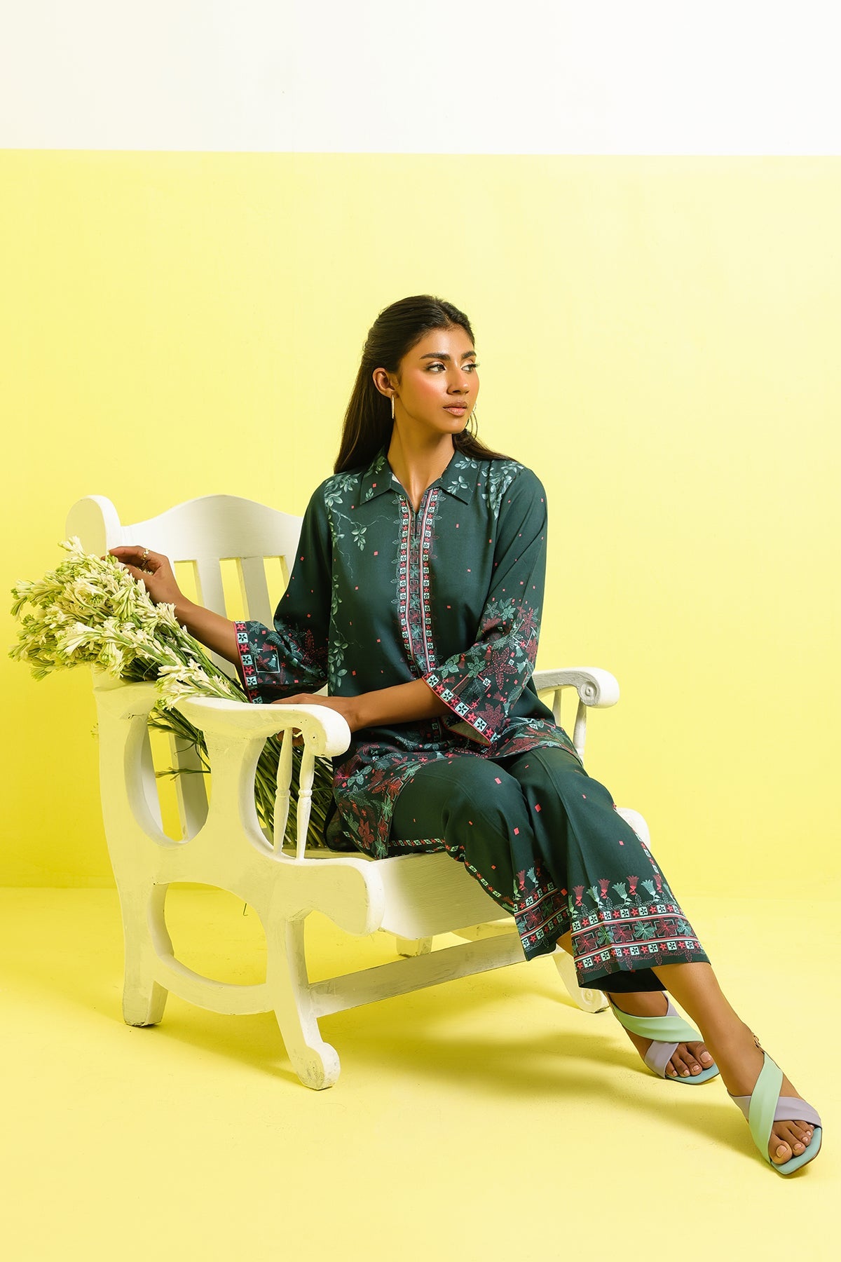 https://cdn.shopify.com/s/files/1/0704/5916/2937/files/022A1090.jpg?v=1757943692